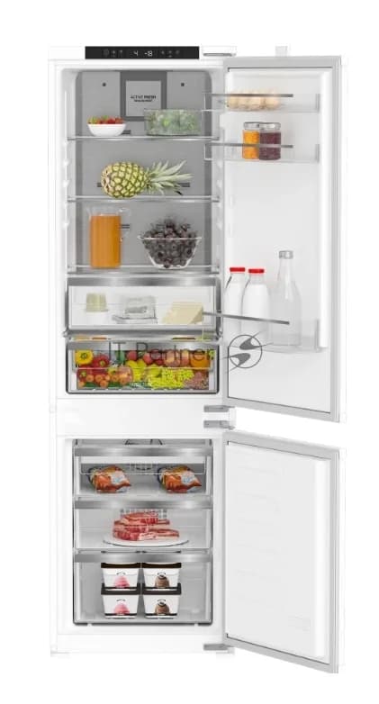 Hotpoint Втраиваемый холодильник Hotpoint HBDR 18I