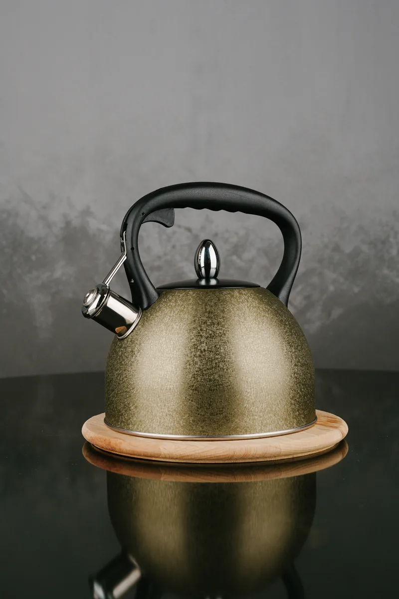 Чайник Astix SWK-T057, электрический, золотистый